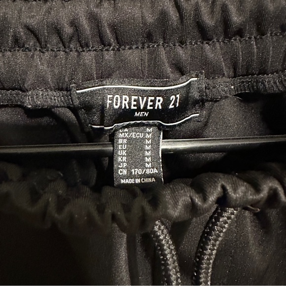 Forever 21 Men’s Teack Pants - Picture 2 of 7